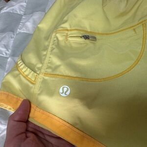 🖌️☀️Lululemon neon 4” shorts highlighter yellow reflective